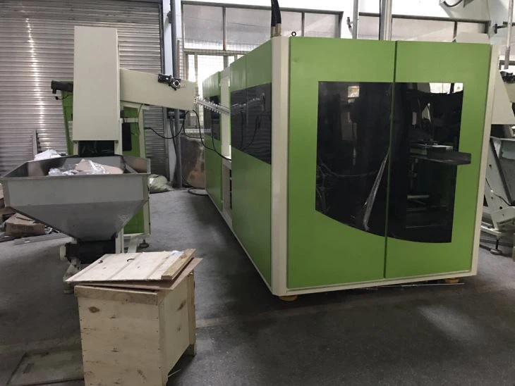 Mineral Water Bottle Blow Moulding Machine1